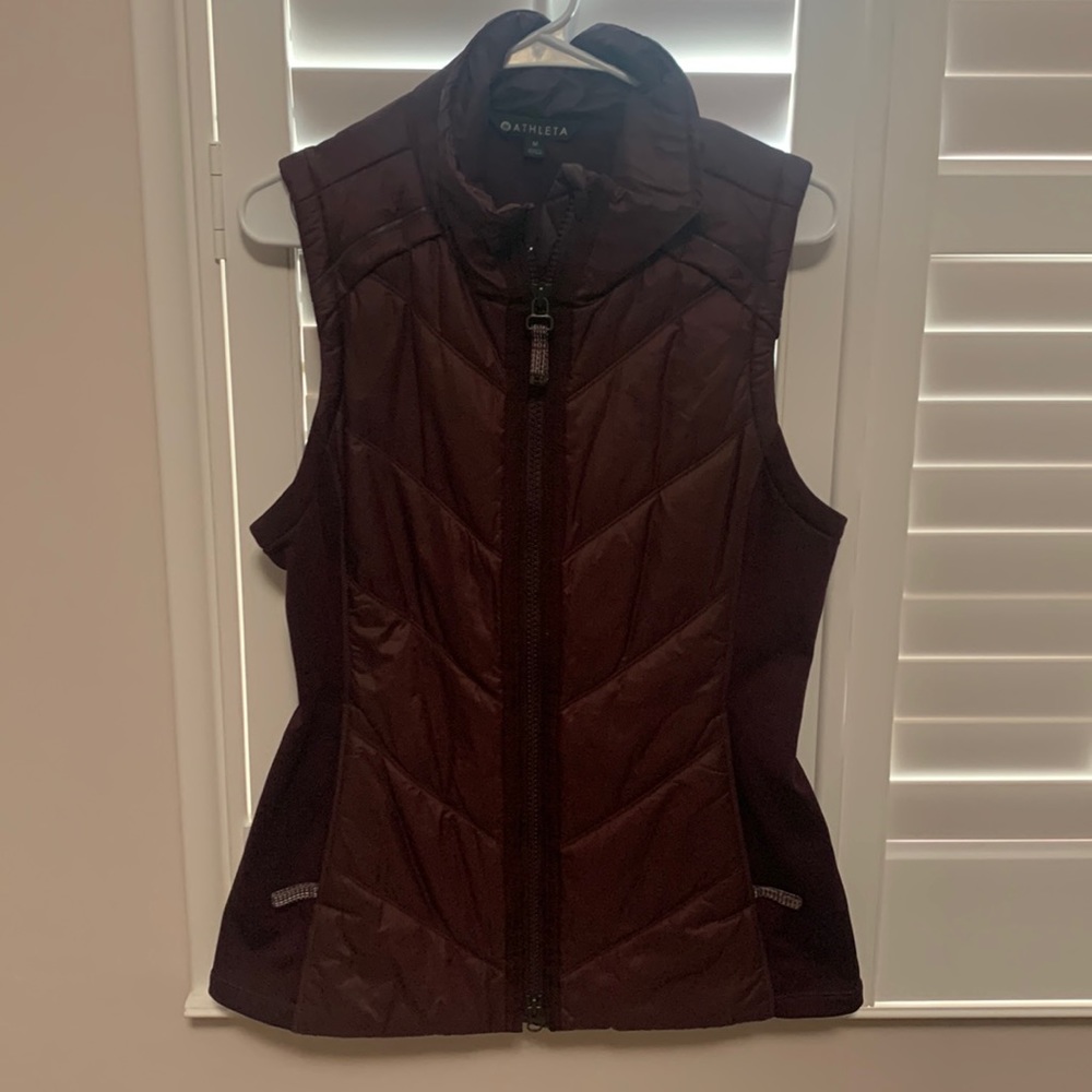 Athleta vest
